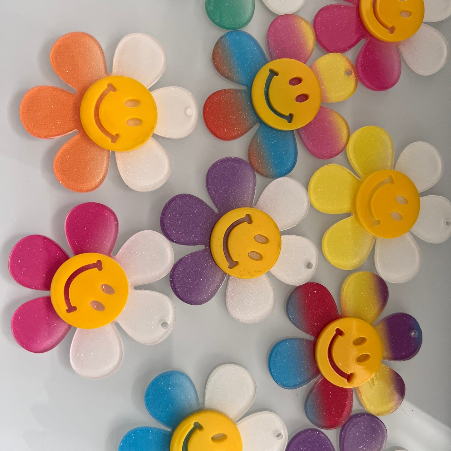 BSUN354] Daisy colourful shaped acrylic pendant (5pcs)