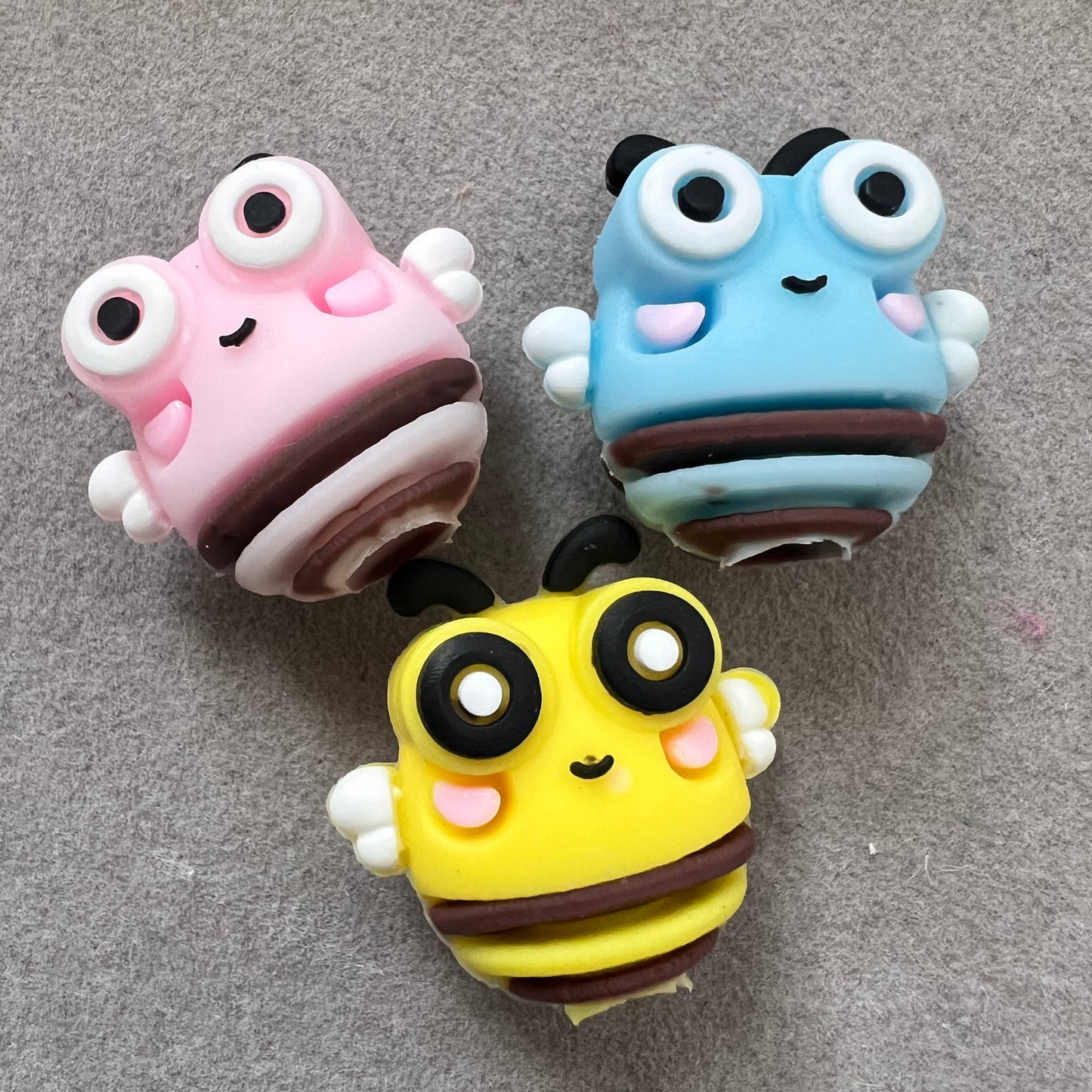 [Bee111] Bee pen toppers (1pcs)