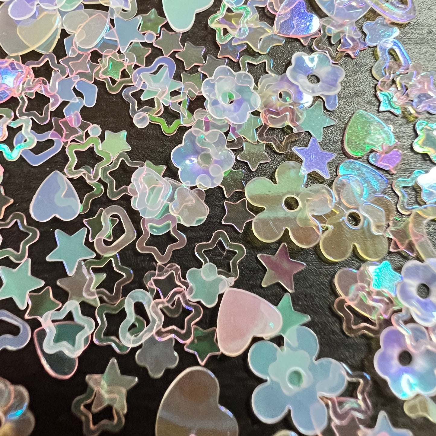 [FW1453] White Flower Fairy Sequins Mix (4 shovels)